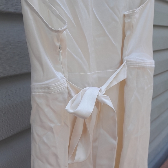 White House Black Market White Sleeveless Blouse/Tunic/Shell Top Size XL - Picture 8 of 8